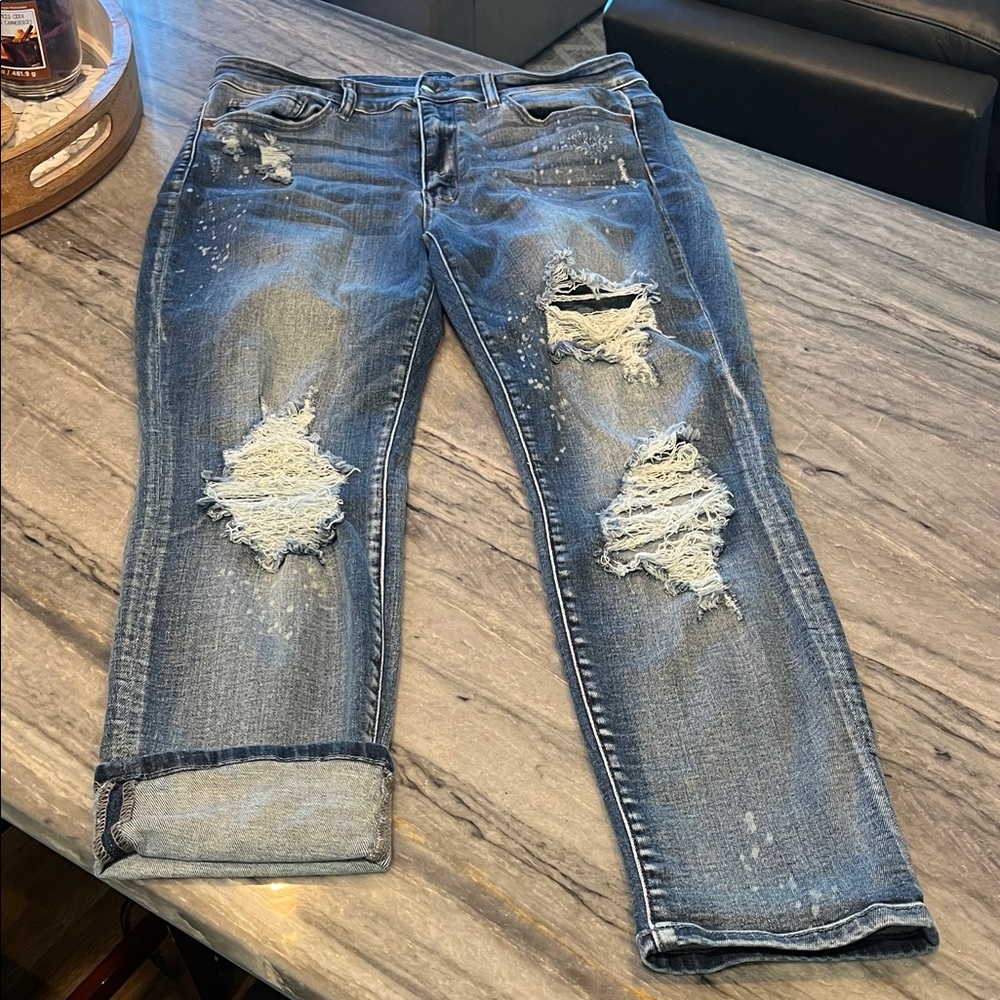Judy Blue Distressed Boyfriend Paint Splatter Jeans
